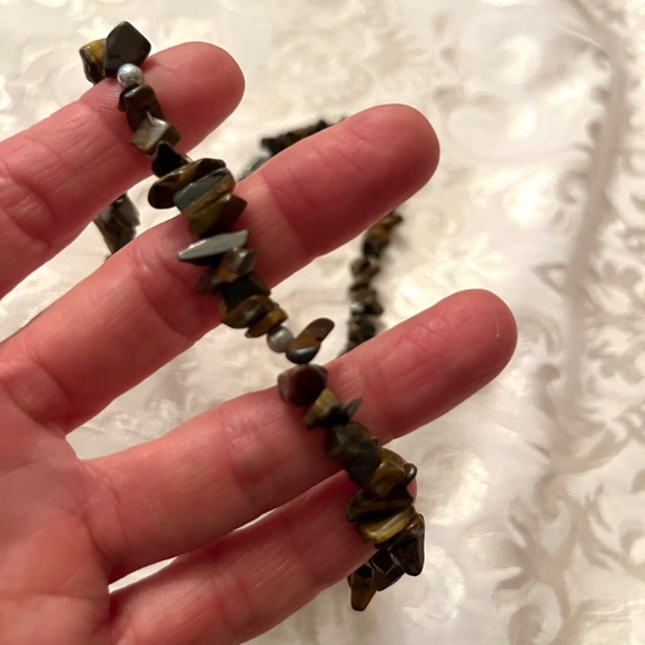 Brown neckless with stones - Picture 4 of 4